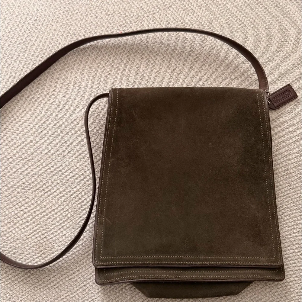 Rare Vintage Coach Olive Suede Leather Crossbody Bag - Picture 2 of 12